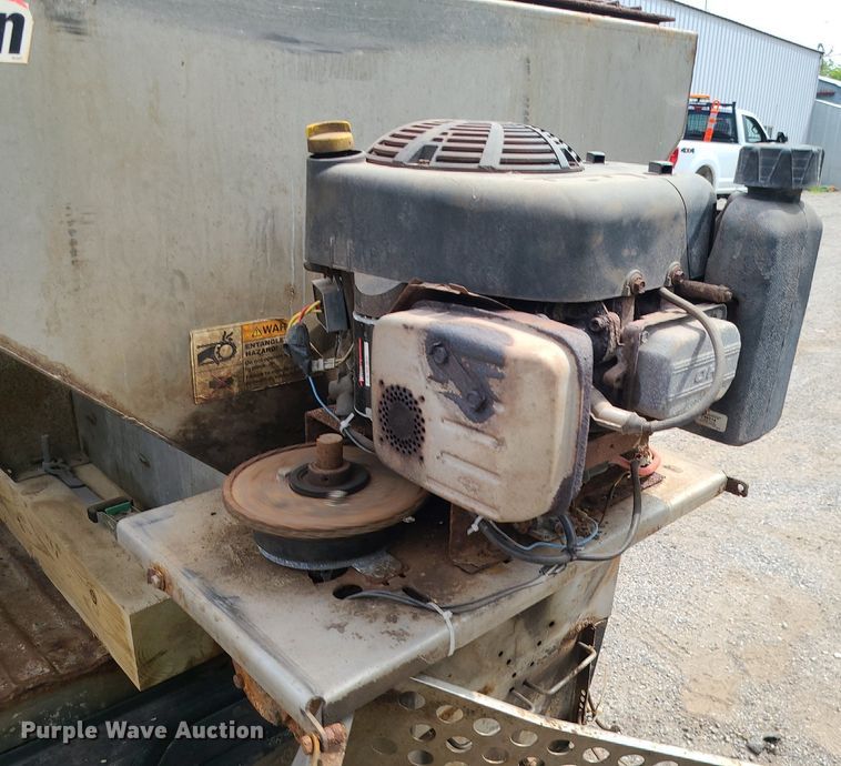 image for item MG9619 2003 Chevrolet Silverado 2500HD  Ext. Cab pickup truck