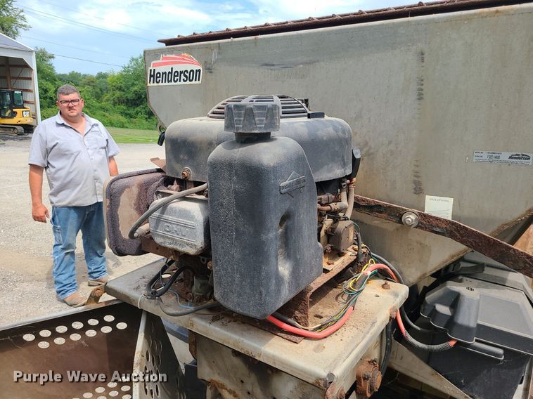 image for item MG9619 2003 Chevrolet Silverado 2500HD  Ext. Cab pickup truck