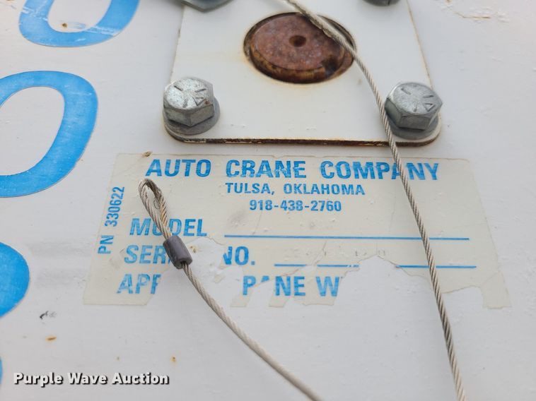 image for item MG9622 2002 Ford F350 Super Duty  utility bed pickup truck