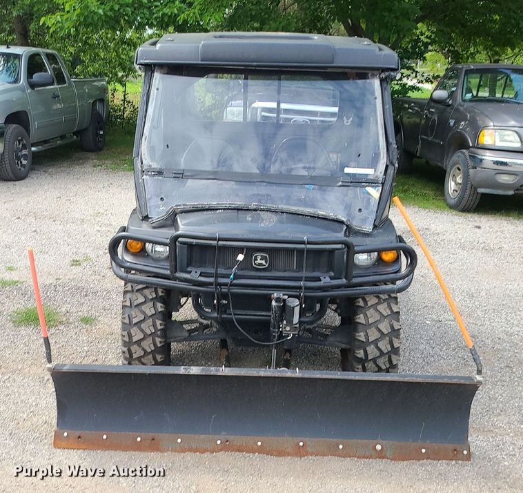 image for item MG9623 2009 John Deere Gator  utility vehicle