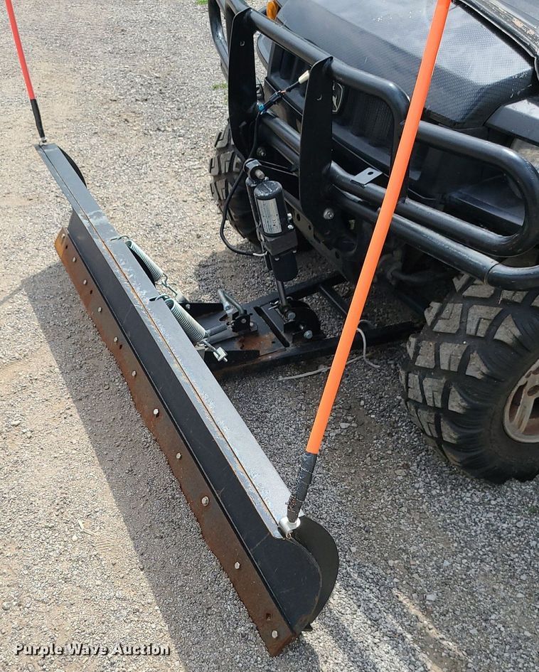 image for item MG9623 2009 John Deere Gator  utility vehicle