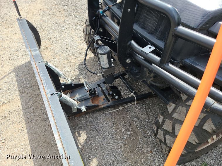 image for item MG9623 2009 John Deere Gator  utility vehicle