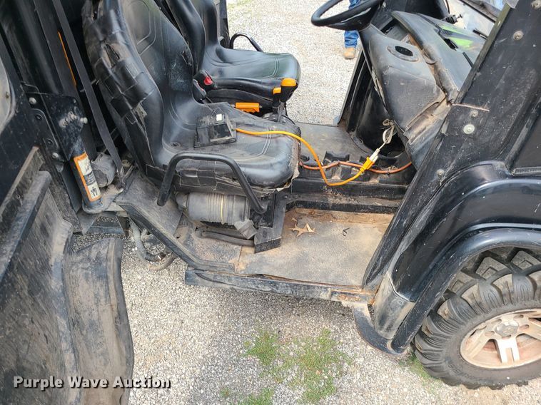 image for item MG9623 2009 John Deere Gator  utility vehicle