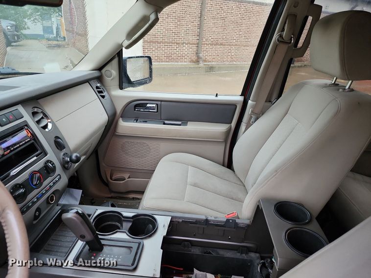 image for item MG9673 2008 Ford Expedition EL XLT  SUV