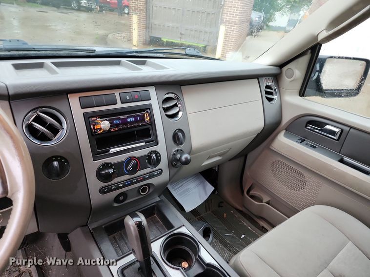 image for item MG9673 2008 Ford Expedition EL XLT  SUV
