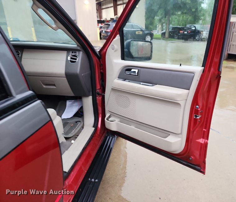 image for item MG9673 2008 Ford Expedition EL XLT  SUV