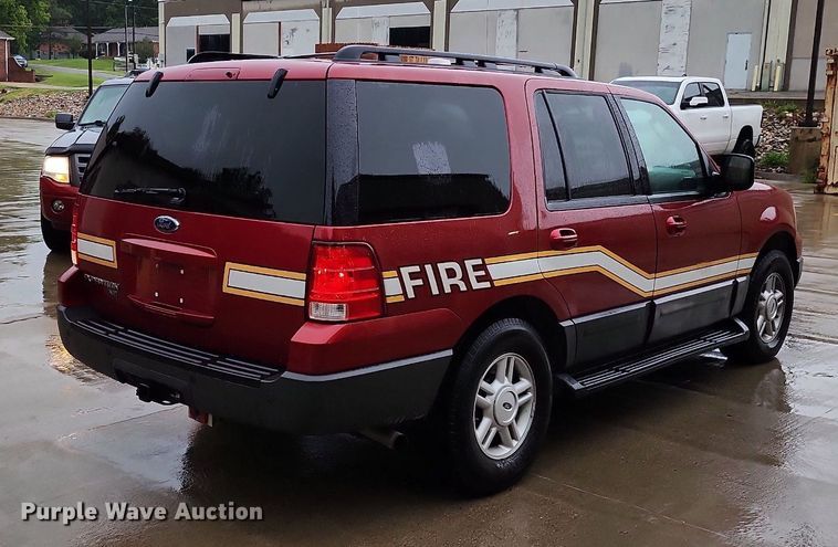 image for item MG9674 2006 Ford Expedition XLT  SUV