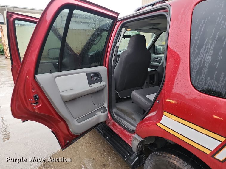 image for item MG9674 2006 Ford Expedition XLT  SUV