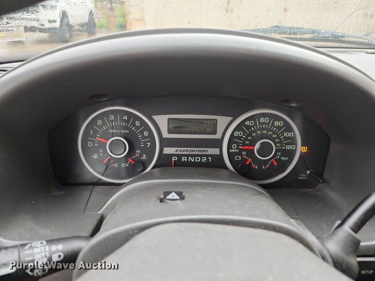 image for item MG9674 2006 Ford Expedition XLT  SUV