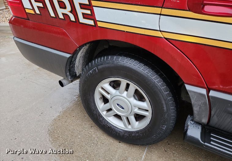 image for item MG9674 2006 Ford Expedition XLT  SUV