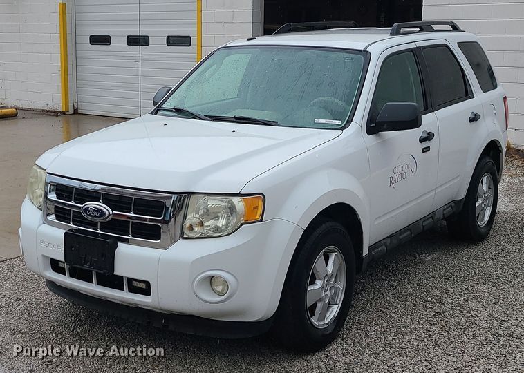 image for item MG9676 2010 Ford Escape XLT  SUV