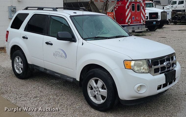 image for item MG9676 2010 Ford Escape XLT  SUV