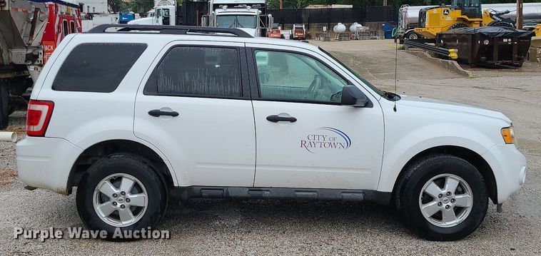 image for item MG9676 2010 Ford Escape XLT  SUV