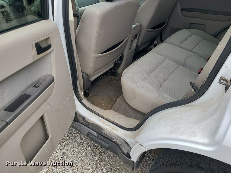 image for item MG9676 2010 Ford Escape XLT  SUV