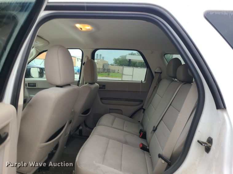 image for item MG9676 2010 Ford Escape XLT  SUV