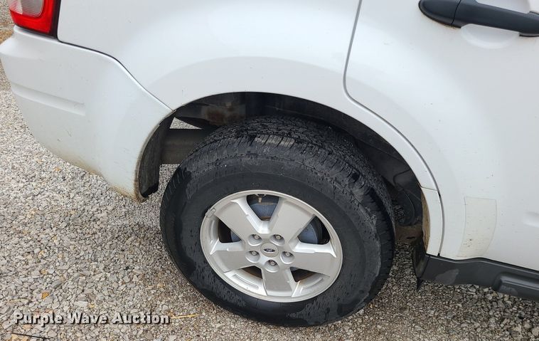 image for item MG9676 2010 Ford Escape XLT  SUV