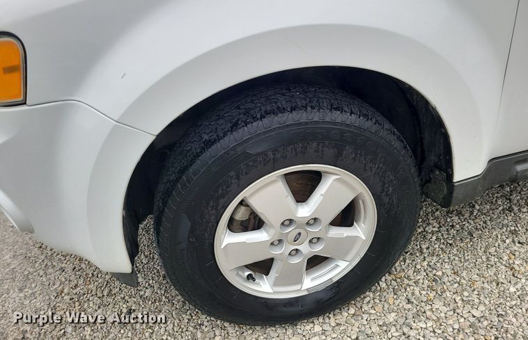 image for item MG9676 2010 Ford Escape XLT  SUV