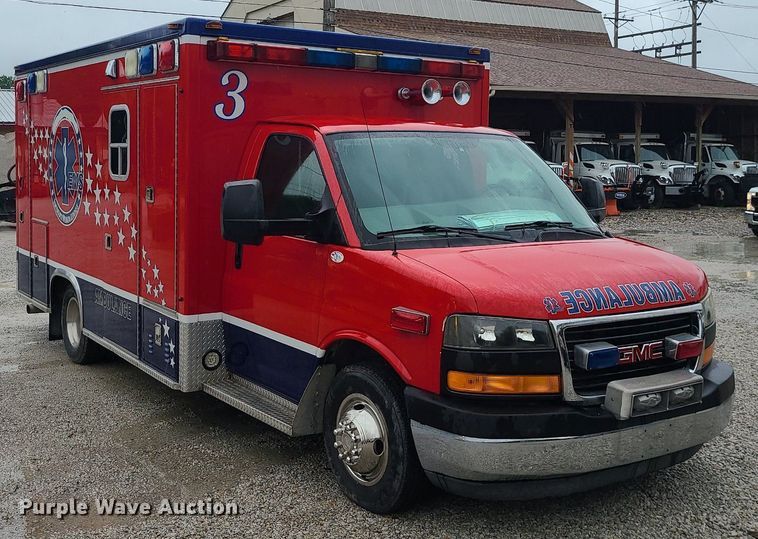 image for item MG9677 2009 GMC Savana G4500  ambulance