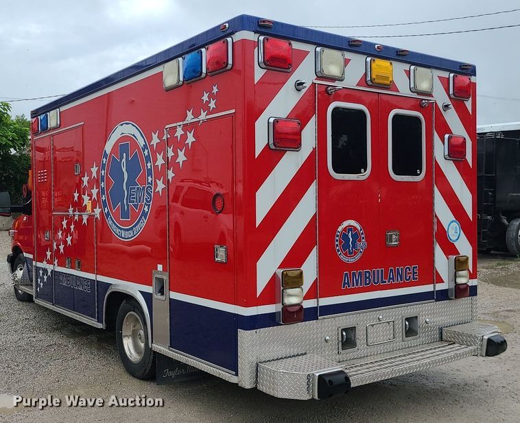 image for item MG9677 2009 GMC Savana G4500  ambulance