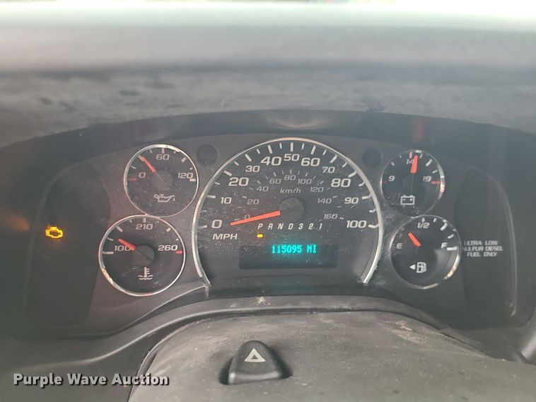 image for item MG9677 2009 GMC Savana G4500  ambulance