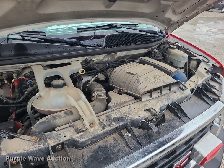 image for item MG9677 2009 GMC Savana G4500  ambulance