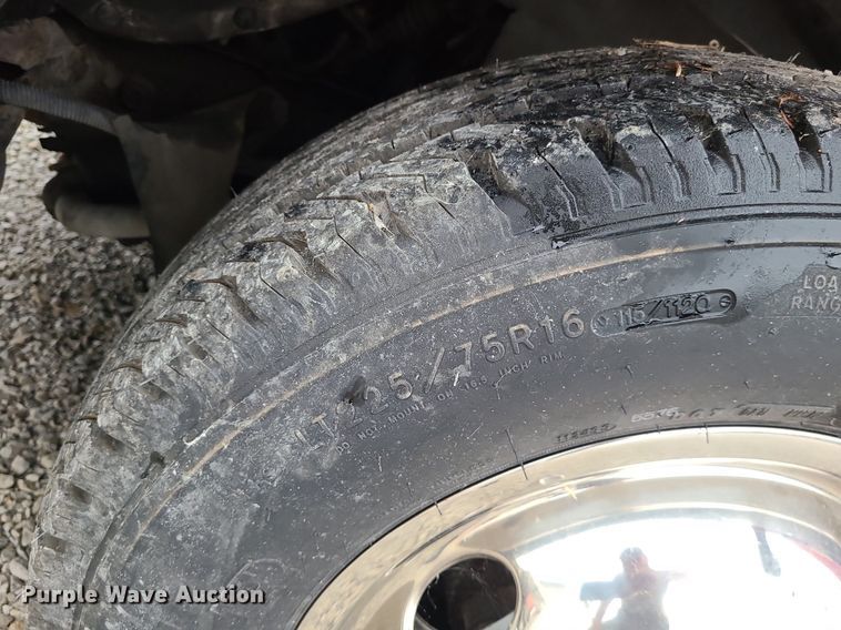 image for item MG9677 2009 GMC Savana G4500  ambulance