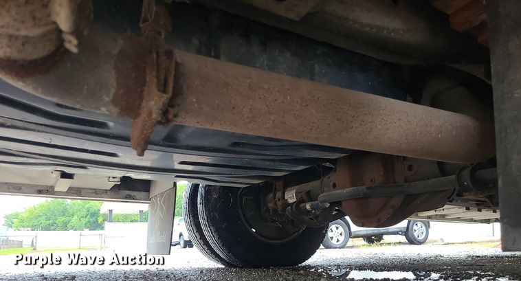 image for item MG9677 2009 GMC Savana G4500  ambulance