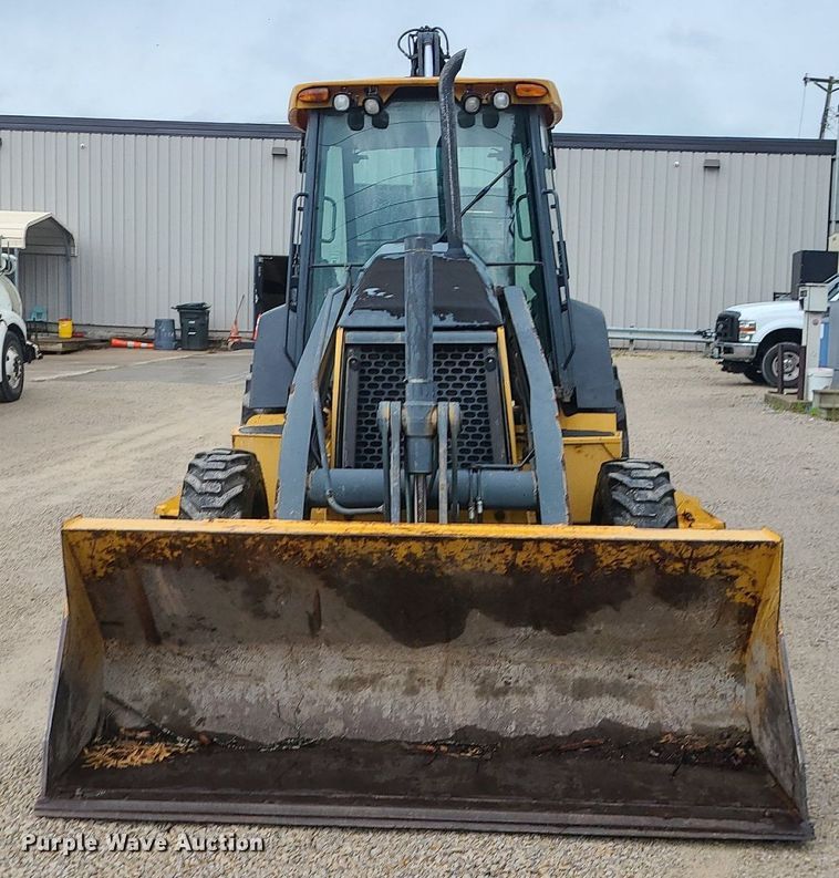 image for item MG9679 2008 John Deere 410J  backhoe