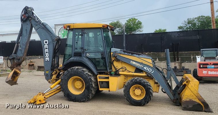 image for item MG9679 2008 John Deere 410J  backhoe