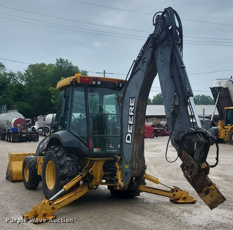 image for item MG9679 2008 John Deere 410J  backhoe