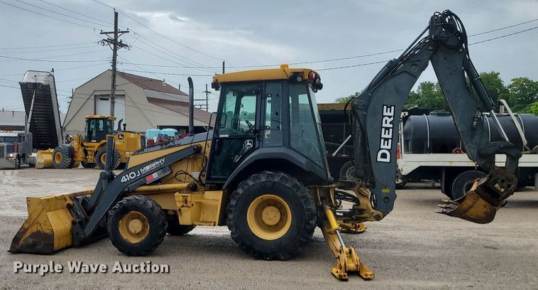 image for item MG9679 2008 John Deere 410J  backhoe