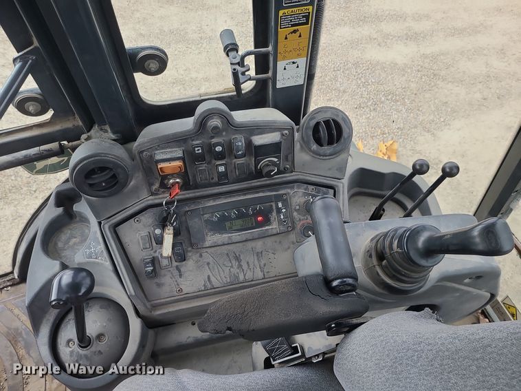 image for item MG9679 2008 John Deere 410J  backhoe