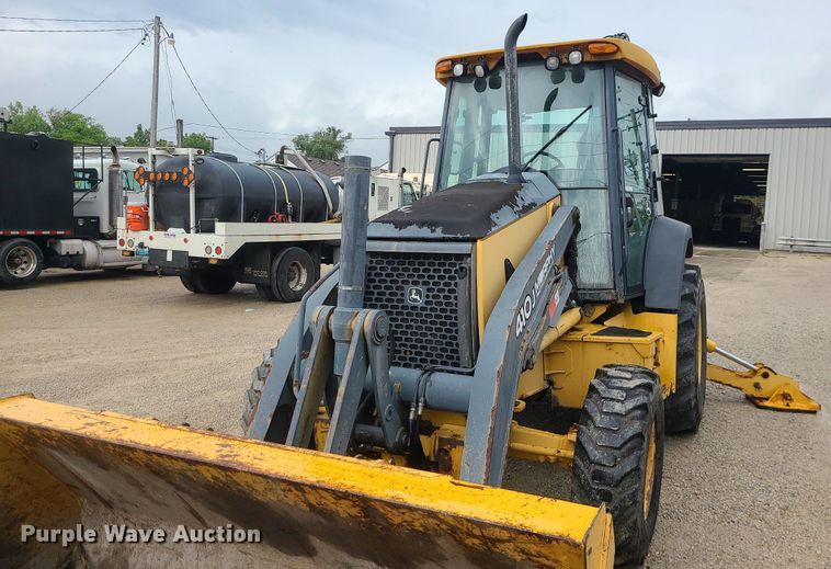 image for item MG9679 2008 John Deere 410J  backhoe