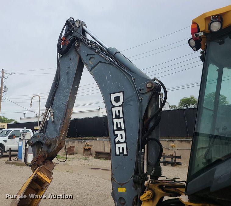 image for item MG9679 2008 John Deere 410J  backhoe