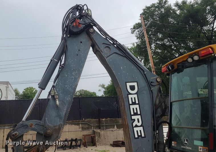 image for item MG9679 2008 John Deere 410J  backhoe