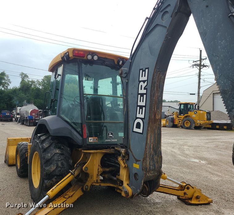 image for item MG9679 2008 John Deere 410J  backhoe