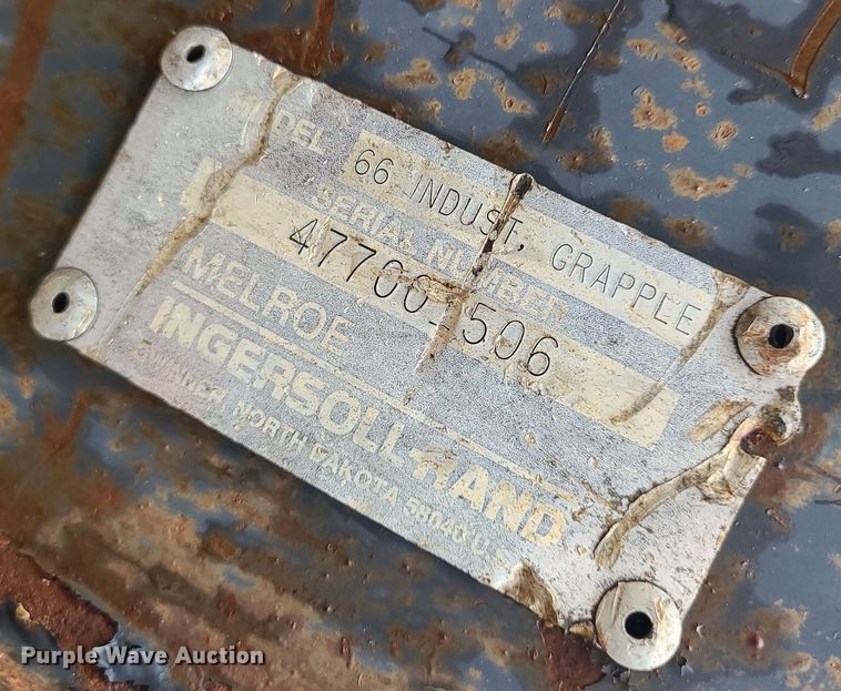 image for item MG9681 Bobcat  66"W skid steer grapple bucket