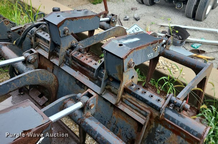 image for item MG9682 Bobcat  66"W skid steer grapple bucket