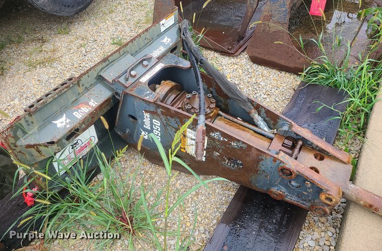 image for item MG9683 Bobcat B950  skid steer breaker