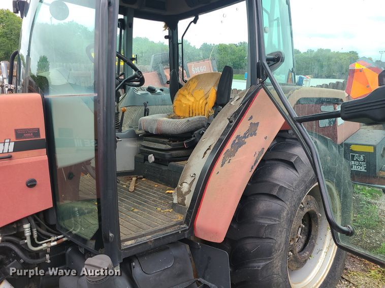 image for item MG9693 2000 Case CX60  tractor