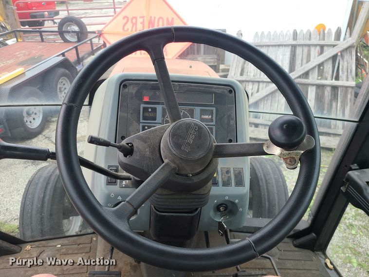 image for item MG9693 2000 Case CX60  tractor