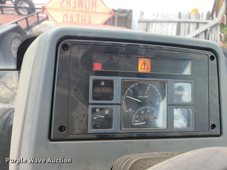 image for item MG9693 2000 Case CX60  tractor