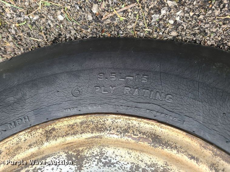 image for item MG9693 2000 Case CX60  tractor