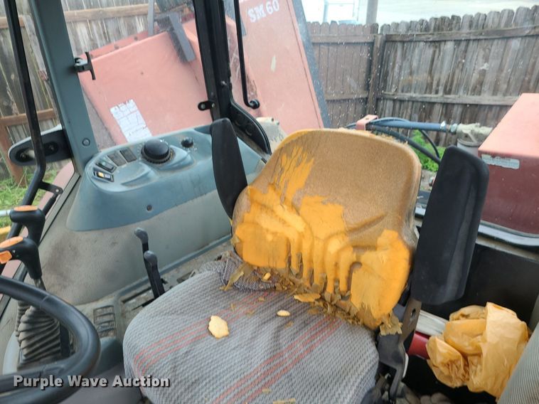 image for item MG9693 2000 Case CX60  tractor