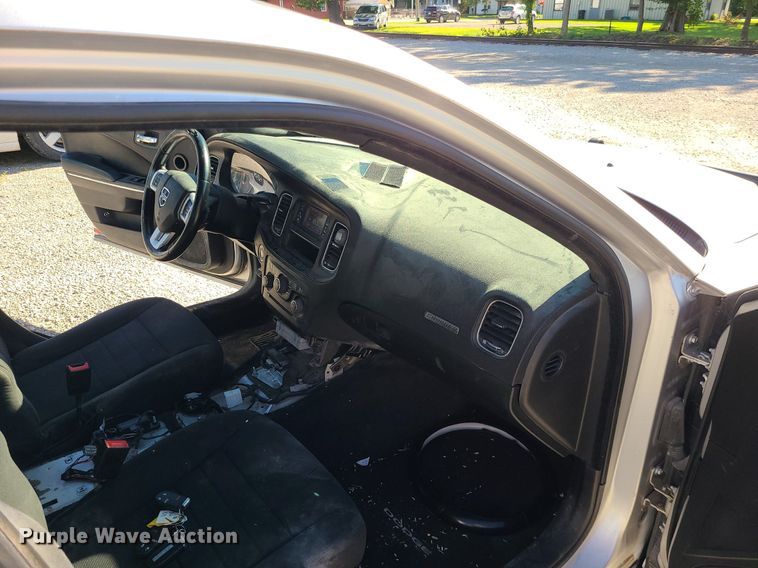 image for item MG9720 2013 Dodge Charger Police