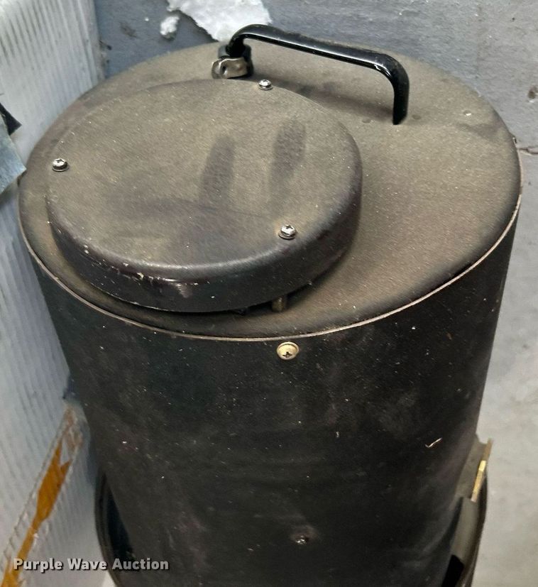 image for item MG9976 (3) Spectrolab SX419 helicopter search lights