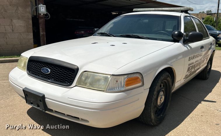 image for item MG9981 2006 Ford Crown Victoria Police Interceptor