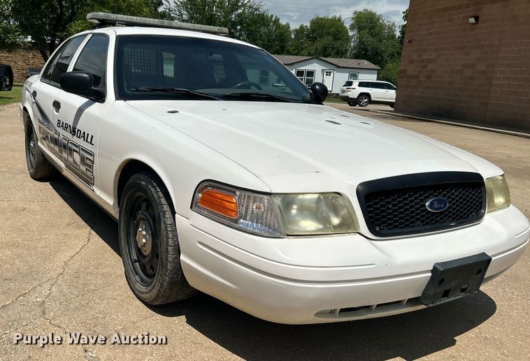 image for item MG9981 2006 Ford Crown Victoria Police Interceptor
