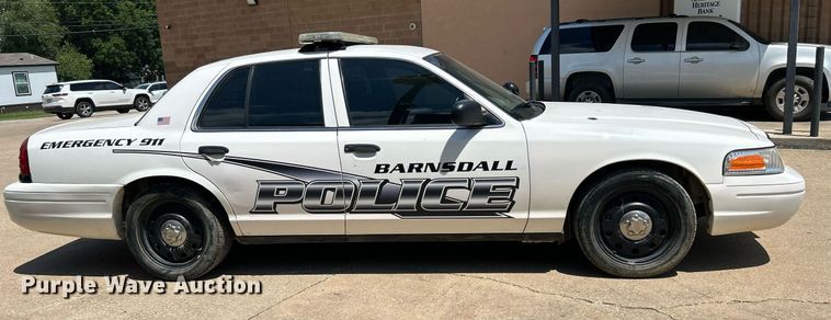 image for item MG9981 2006 Ford Crown Victoria Police Interceptor