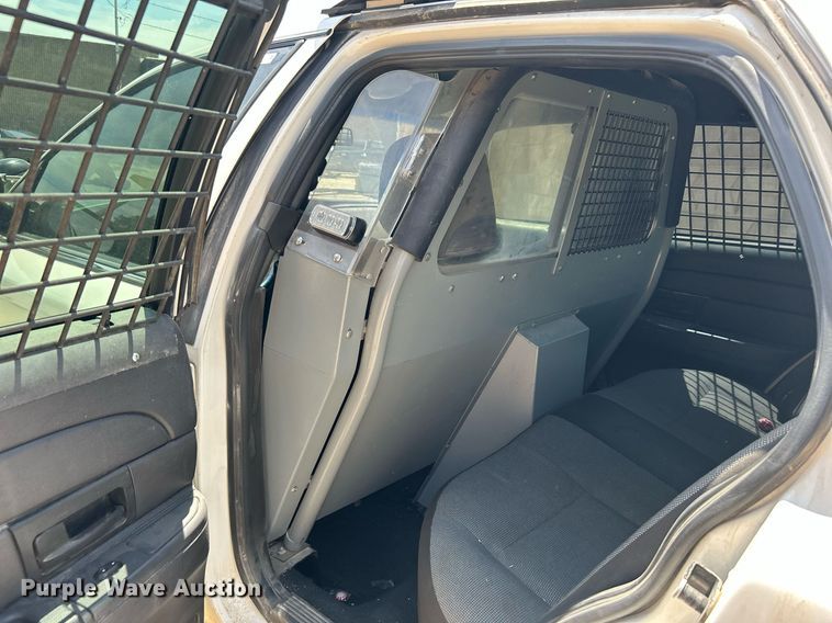 image for item MG9981 2006 Ford Crown Victoria Police Interceptor